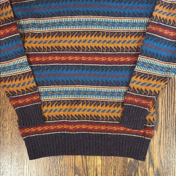 Vintage 90s Vibrant Knit Wool Sweater - Picture 3 of 10